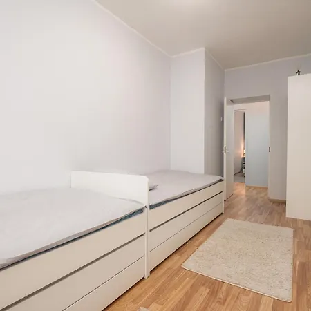 Kahe Magamistoaga Suedalinna Korter Пярну